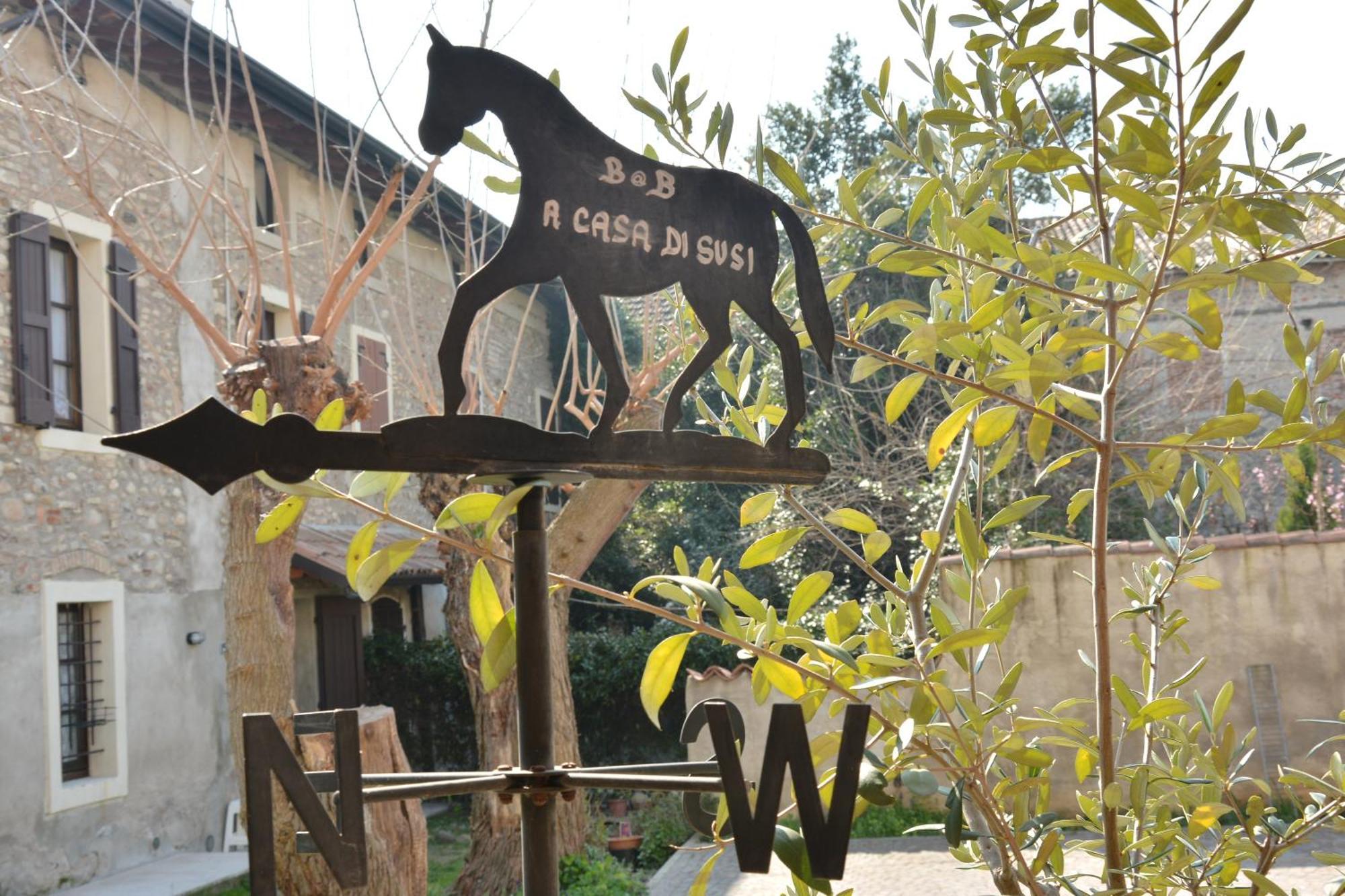 A Casa Di Susi Bed & Breakfast Castelnuovo del Garda Rom bilde